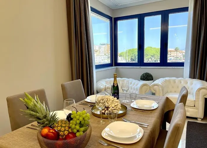 Darsena Luxury Апартаменти В'яреджо